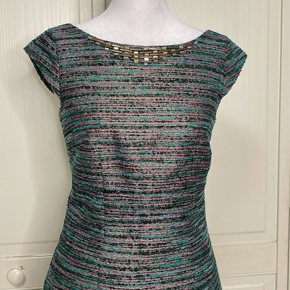 Laundry by Shelli Segal Women’s Sz 0 Tweed Sheath Dress Gold Tone Embellishment - Picture 2 of 14
